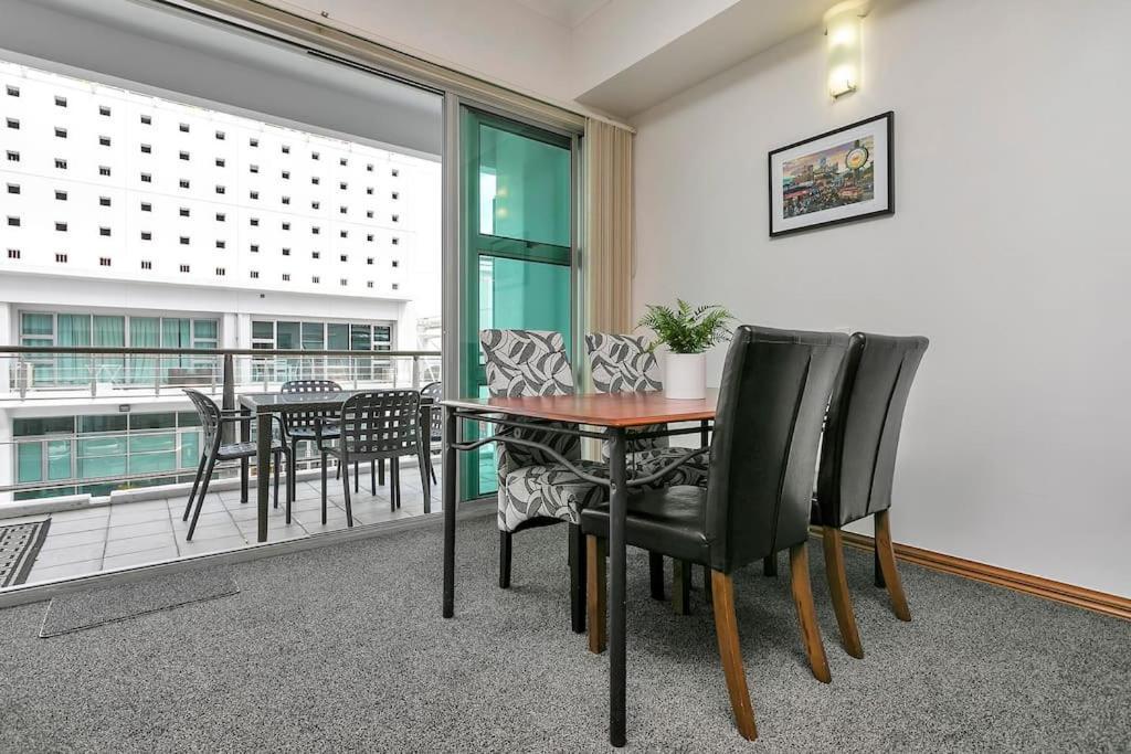 Spacious One Bedroom Apartment On Princes Wharf 오클랜드 외부 사진